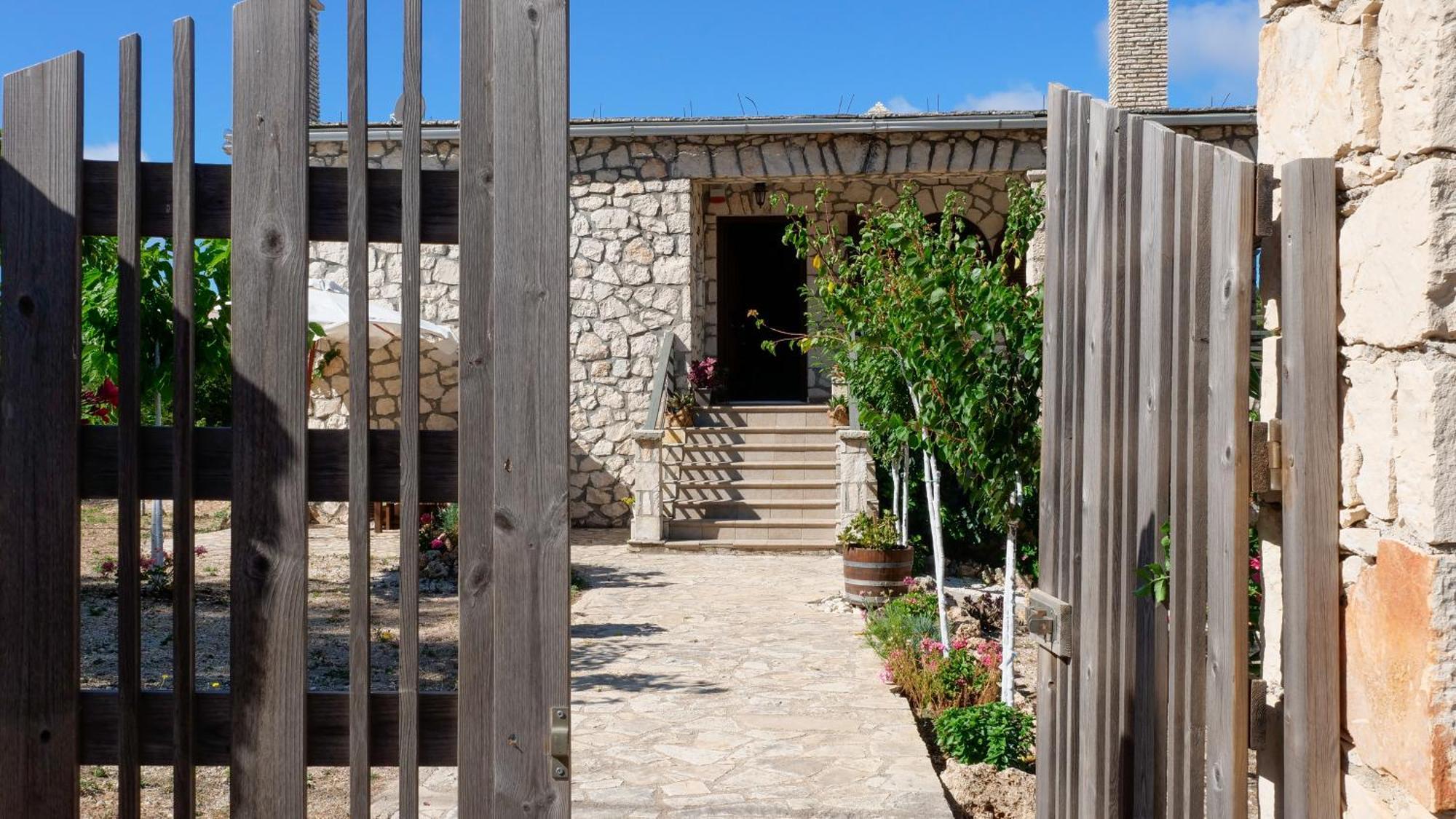Fterini Apartments Sterna & Alletri Agios Leon Exteriör bild