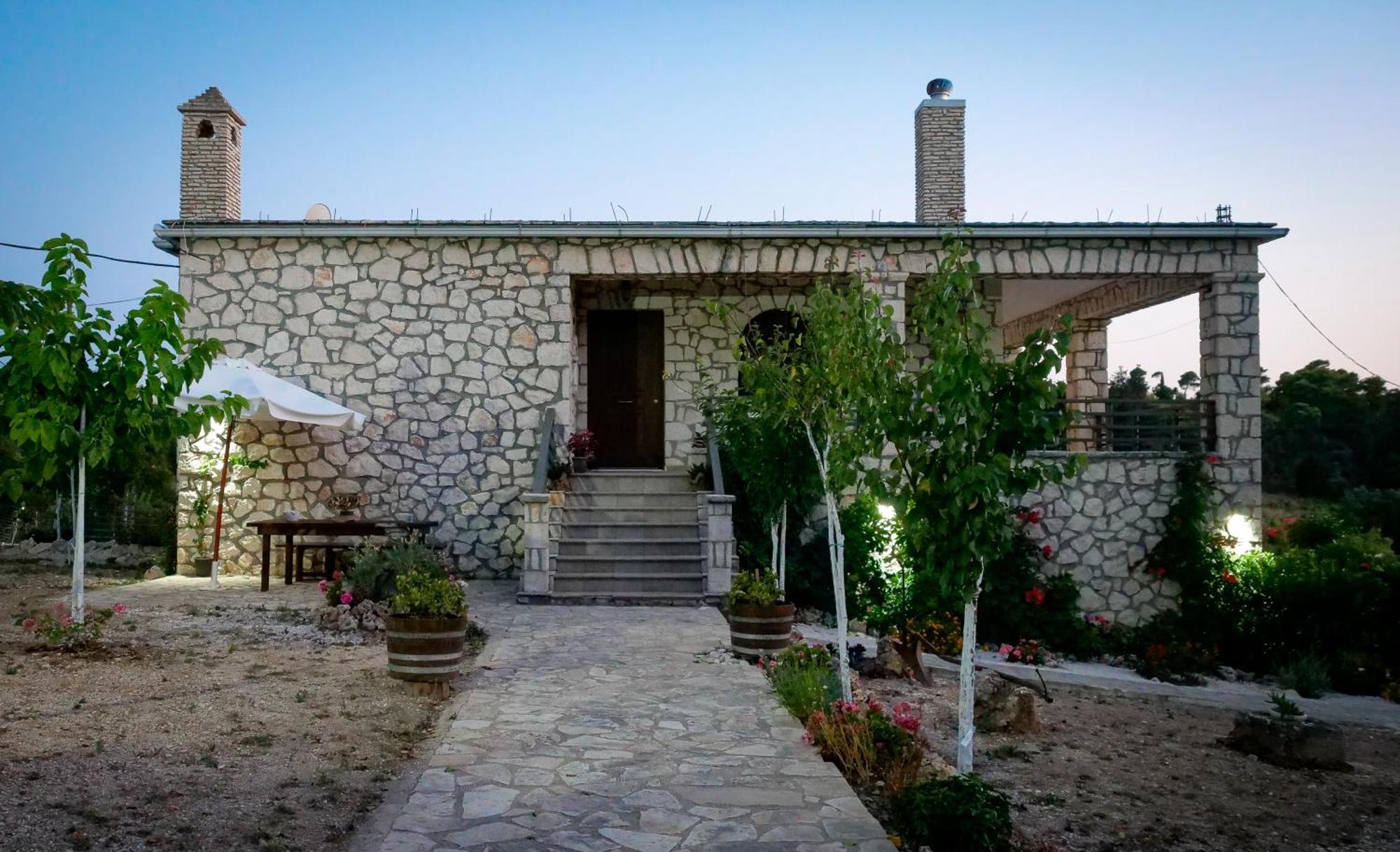 Fterini Apartments Sterna & Alletri Agios Leon Exteriör bild